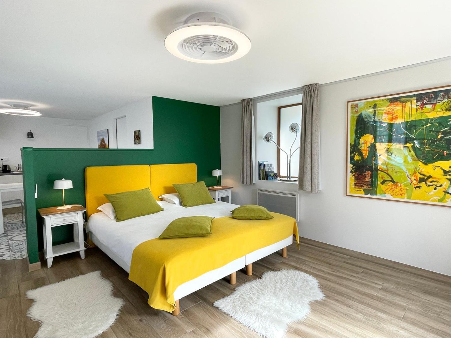 Bed and Breakfast Chemin Des Ormeaux Ennezat Экстерьер фото